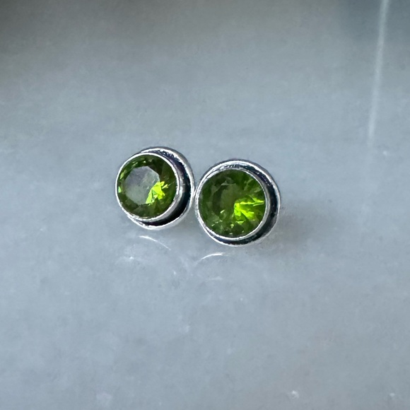 NWOT Sundance Leto Earrings Peridot Sterling Silver